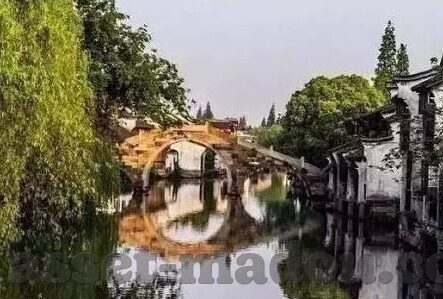 天美传媒麻豆视频-天美传媒与麻豆视频，探索网络视听前沿的魅力与争议